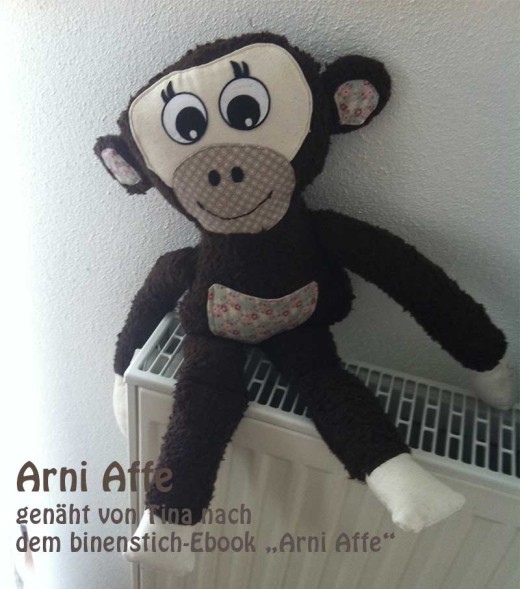 Arni Affe, genäht von Tina, nach dem binenstich-Ebook "Arni Affe"
