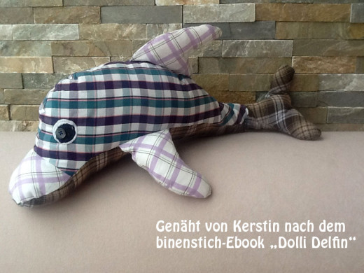 Delfin von Kerstin, genäht als Geschenk aus Hemden von Papa, Mama und Bruder der Beschenkten ♥ Nach dem binenstich-Ebook "Dolli Delfin"