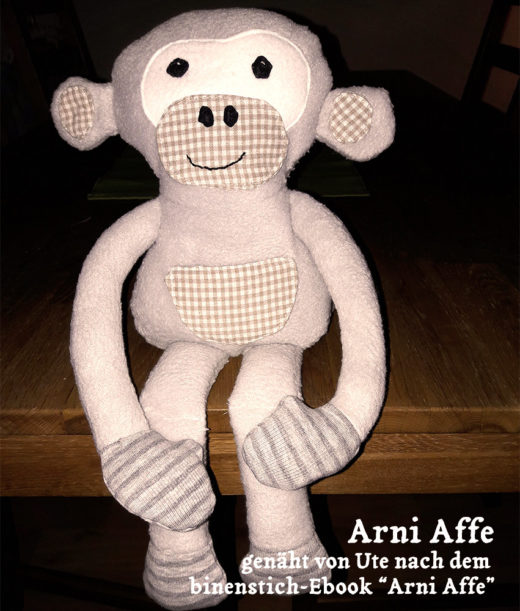 Affe, genäht von Ute nach dem binenstich-Ebook "Arni Affe"
